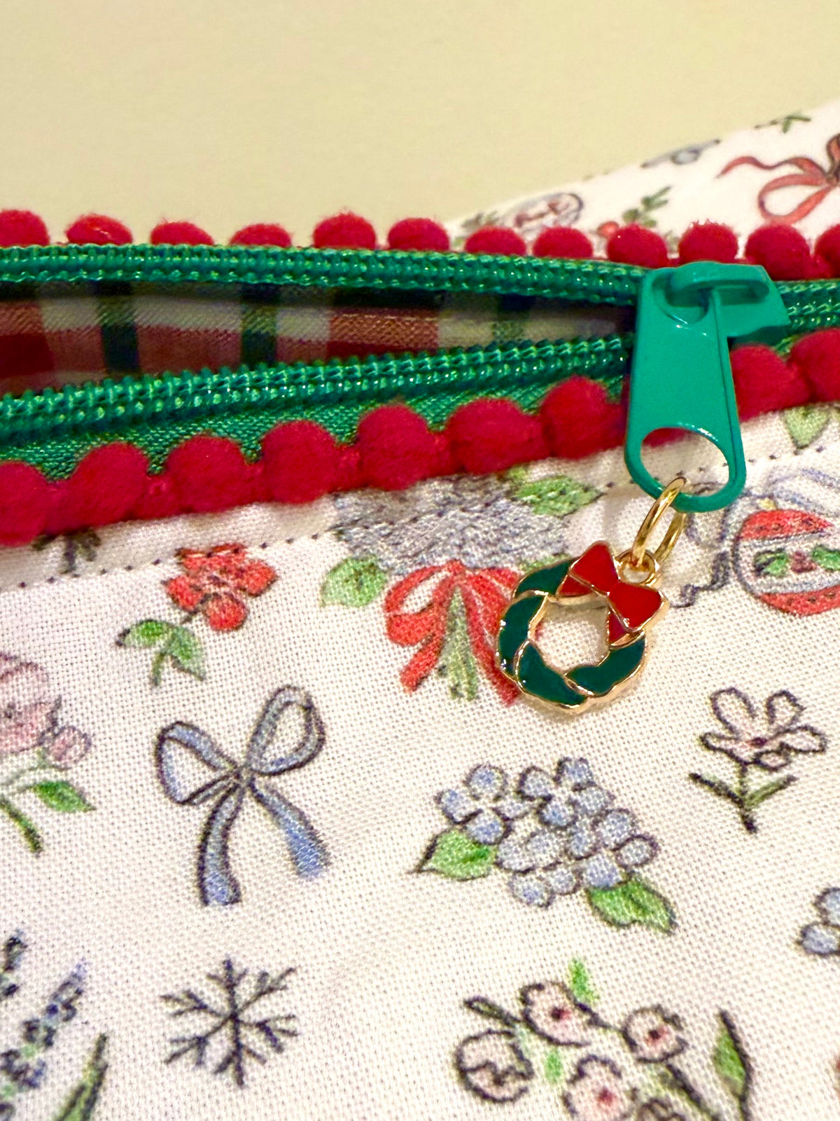 Mrs Claus's Garden Mahjong Tile Bag