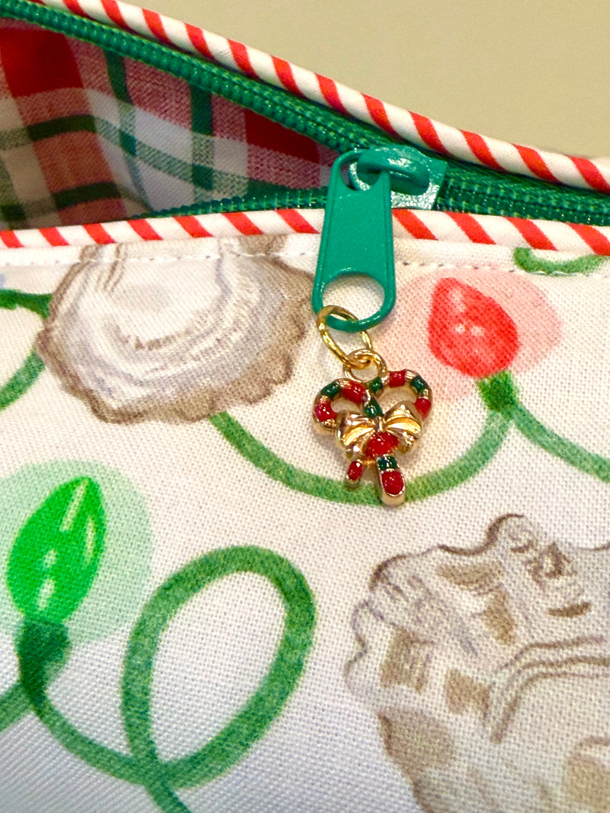 Bright Oysters Mahjong Tile Bag