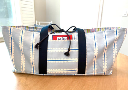 Mahjong Carryall Tote - Pretty Blue Stripes