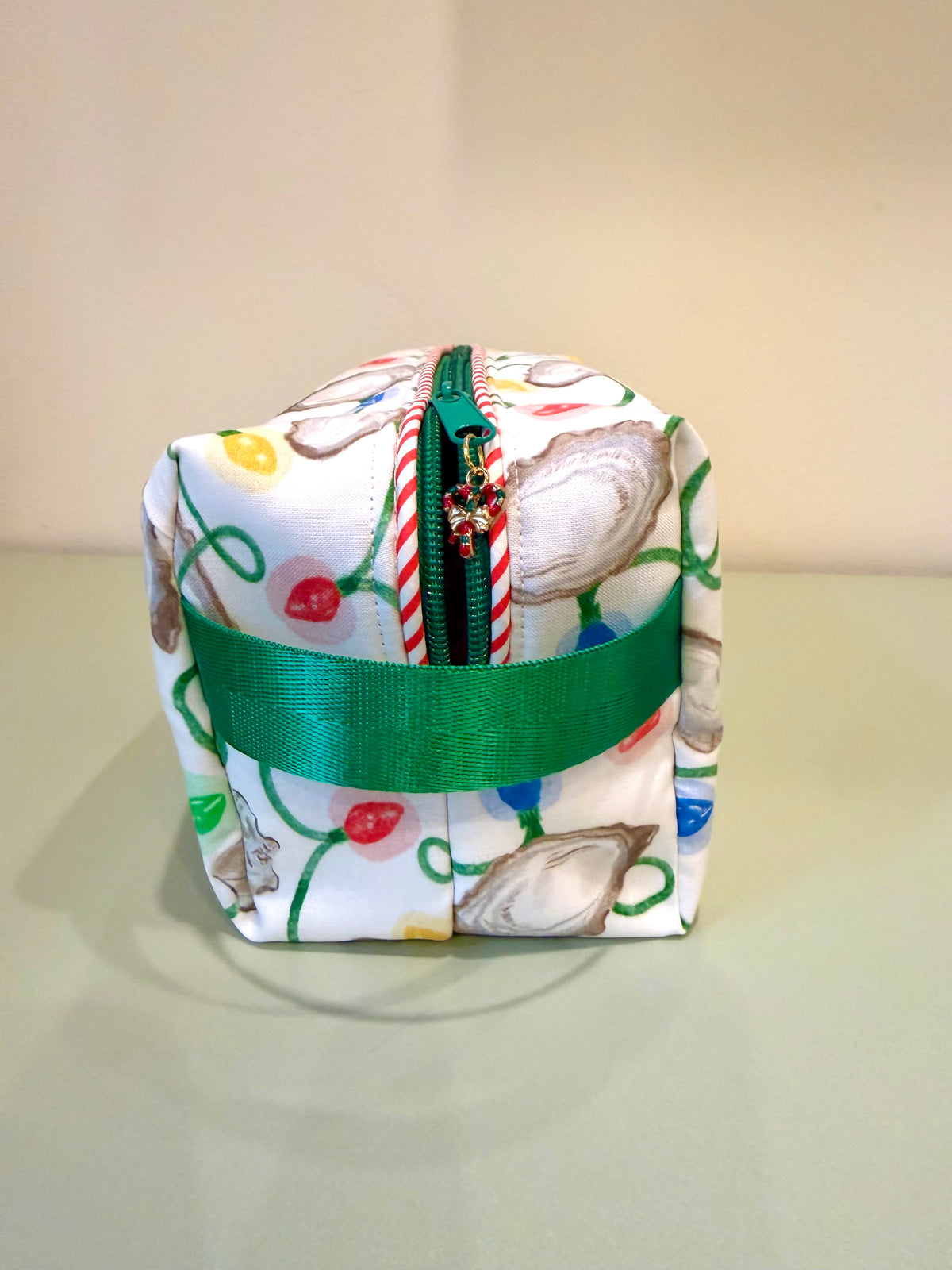 Bright Oysters Mahjong Tile Bag
